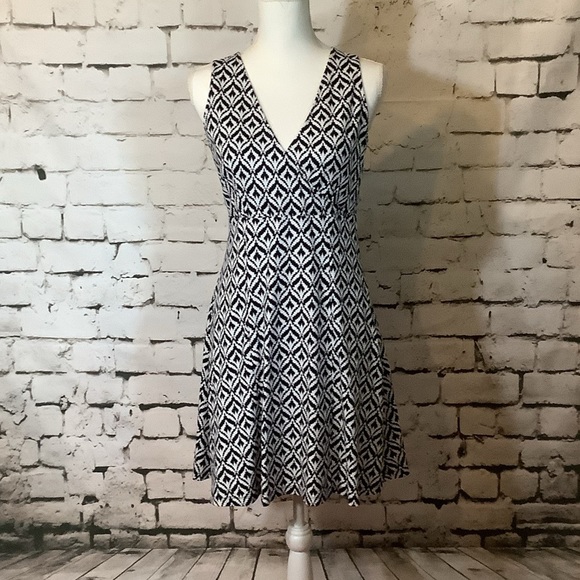New York & Company Dresses & Skirts - 👀Ny &Co Black & White Dress Size Med